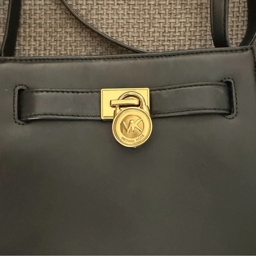 Black Leather Crossbody Michael Kors Hamilton Traveler Bag Gold Padlock Classic